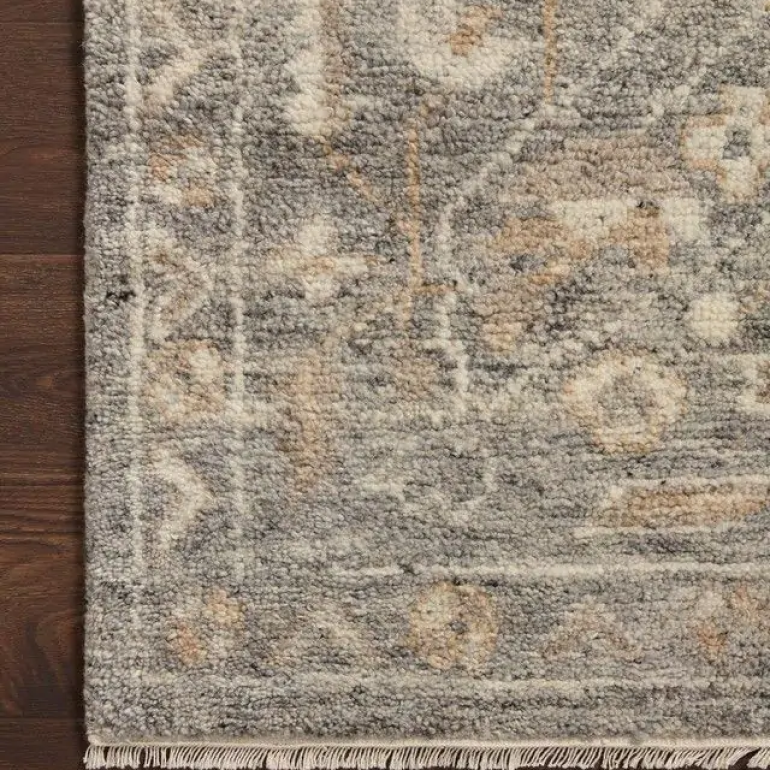 construction-hand-knotted